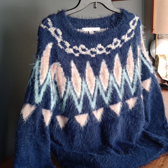 Lauren Conrad fuzzy sweater - Picture 3 of 10